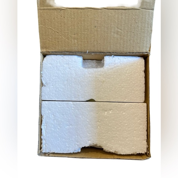 ❄️ Precious Moments 2008 Girl With Snowflake Rotating Musical Figurine | 990012 - Picture 7 of 8